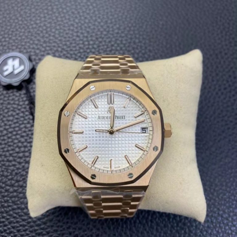 Replica-Audemars-Piguet-Royal-Oak-Rose-Gold-15500-White-Dial-1024x1024